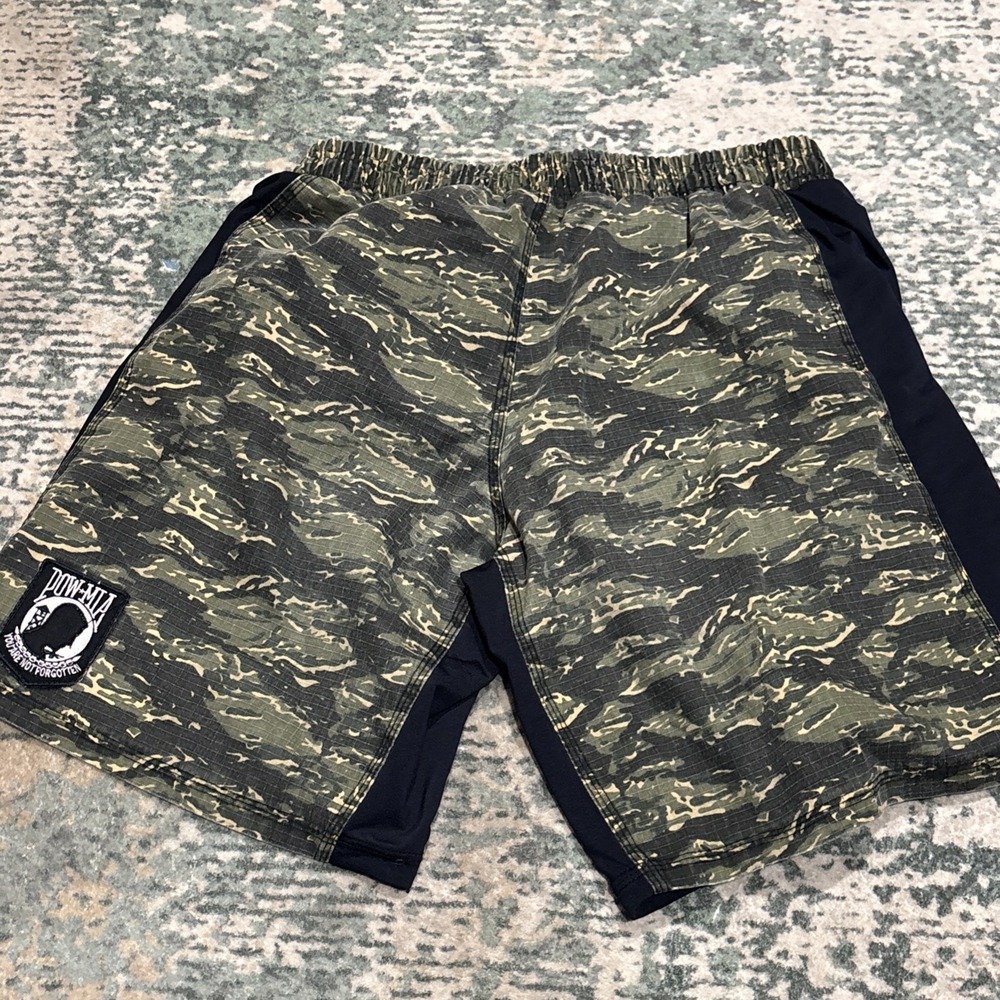 Kill Cliff x 2POOD Tiger Stripe Camo Shorts Size Small POW MIA Patch MMA - Picture 6 of 7